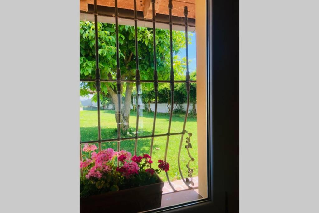 Badia Pavese La Casa Nei Campiヴィラ エクステリア 写真