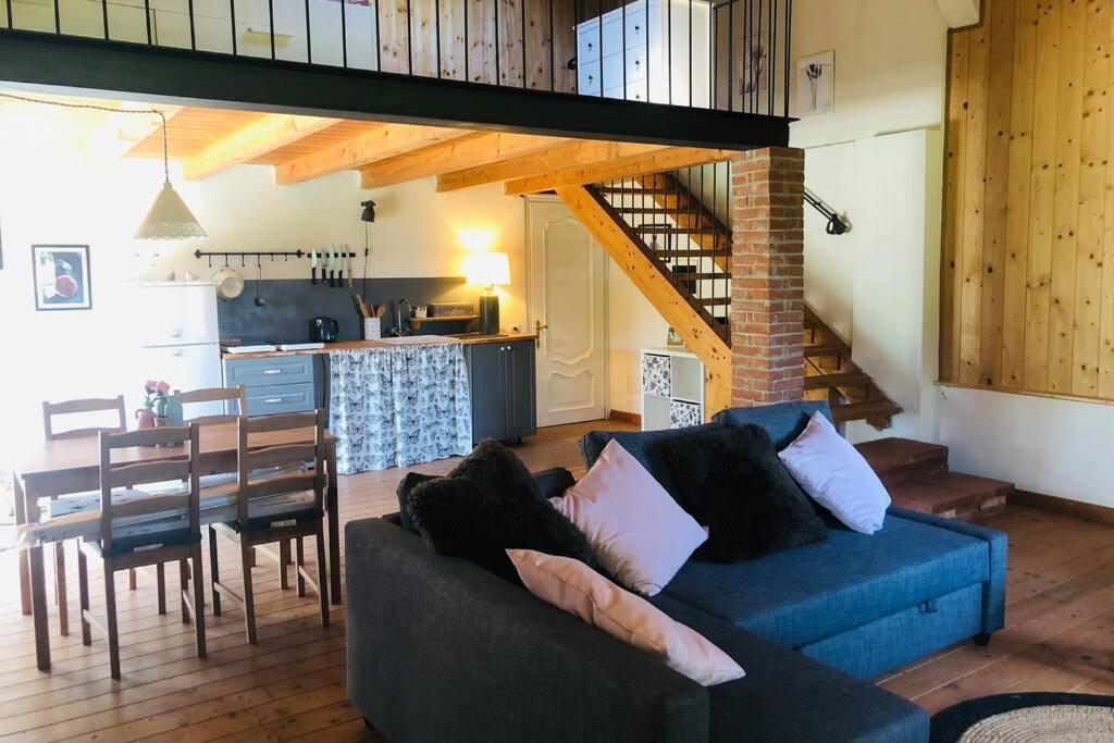 Badia Pavese La Casa Nei Campiヴィラ エクステリア 写真