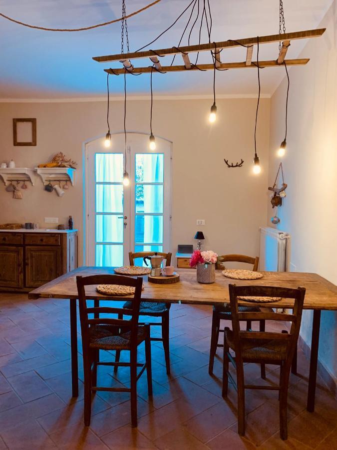 Badia Pavese La Casa Nei Campiヴィラ エクステリア 写真